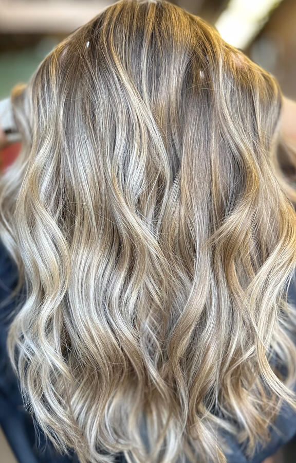 Blonde balayage, blonde highlights, balayage specialist, blonde specialist, Euless hairstylist, Euless balayage specialist, Bedford hairstylist, Bedford balayage specialist, Euless hair salon